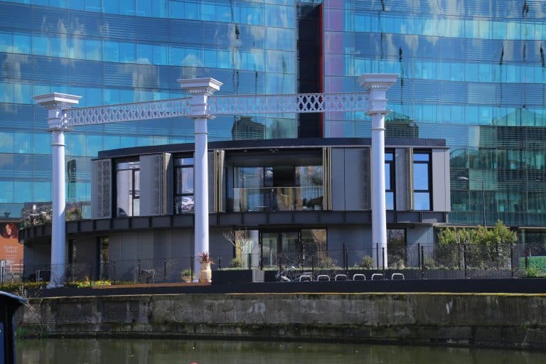 triplets-marketing-suite-london valcan